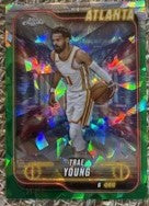 Topps Chrome 2024/25 NBA #82 Trae Young Green Refractor